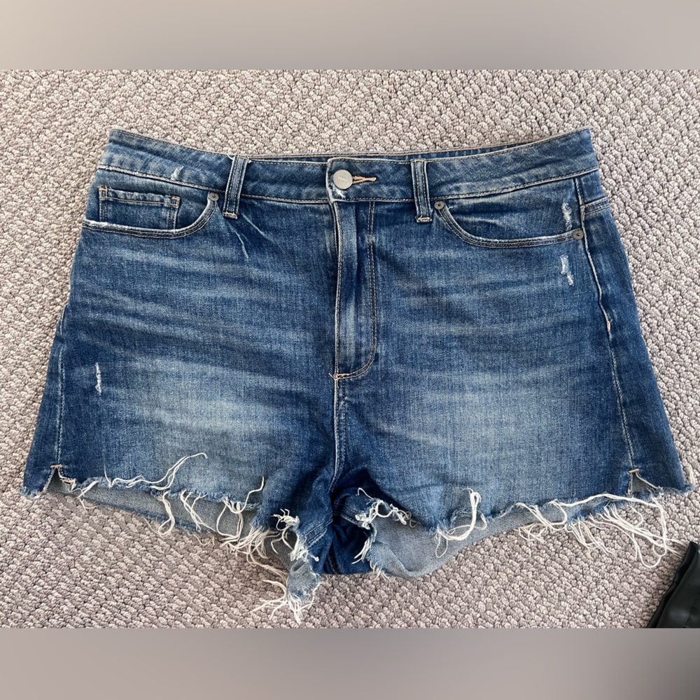 Paige denim Margot short size 31